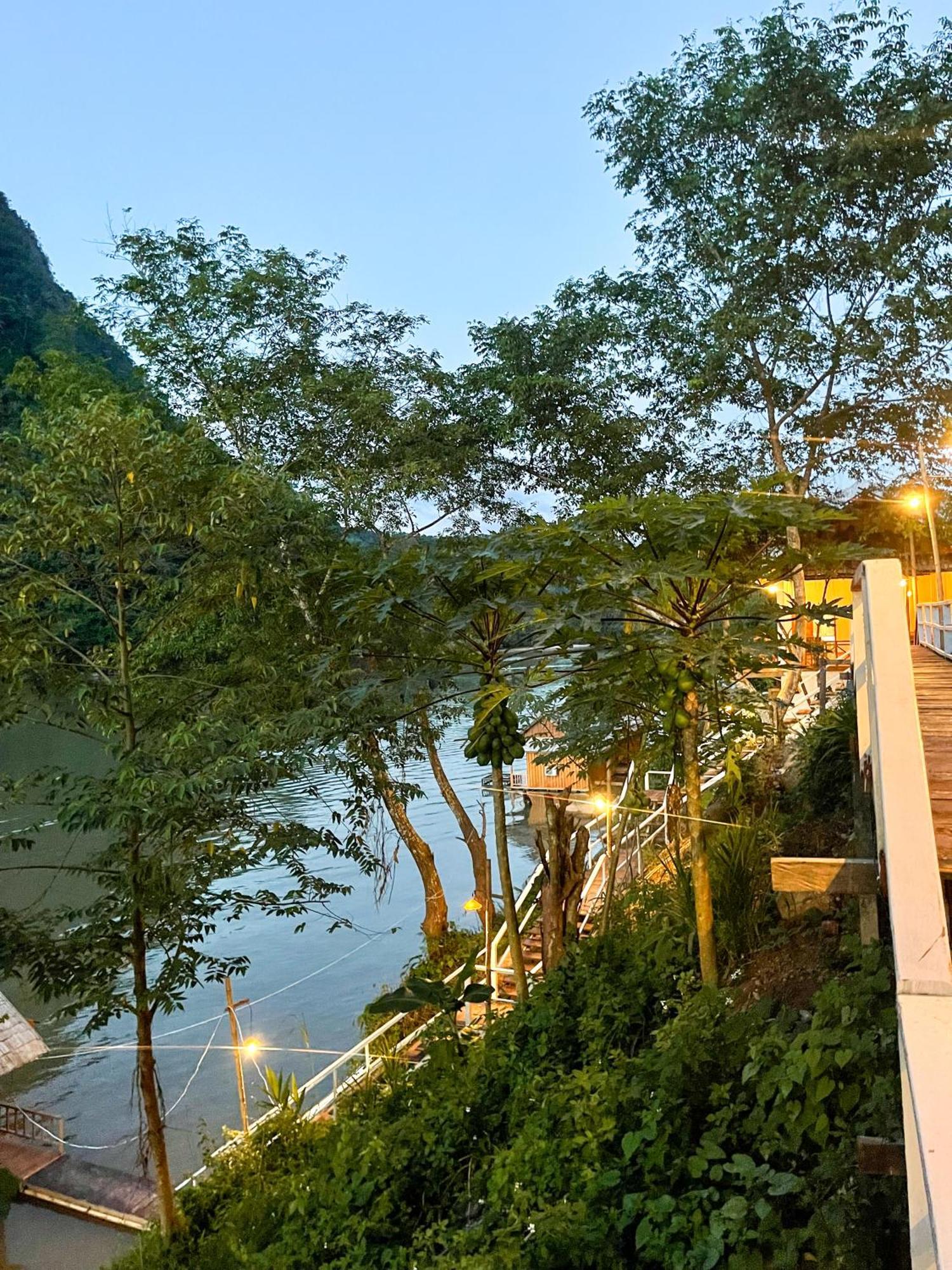 Hotel Nongkhiaw The Float House Zewnętrze zdjęcie